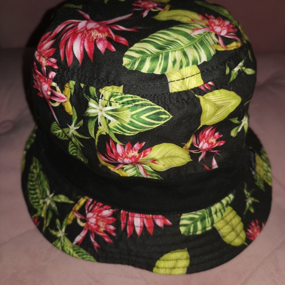 Empyre Bucket hat - Picture 2 of 2